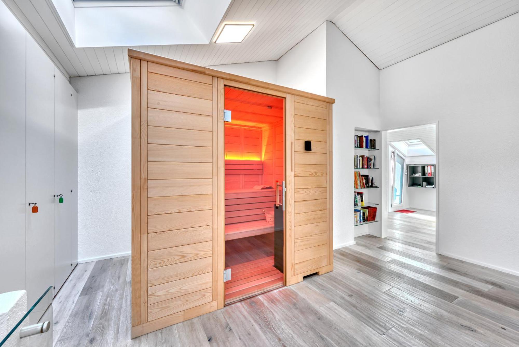 Rigi Paradise In Vitznau, Access, Ferry Terminal, Rigibahn, Restaurants 2 Minutes Walking Distance